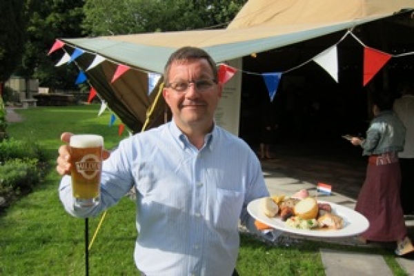 Honorary Consul to the Netherlands Carson Mc Mullan enjoys a balanced diet !